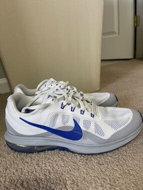 Nike Max Dynasty 2 White & Blue Mesh Running Sneakers